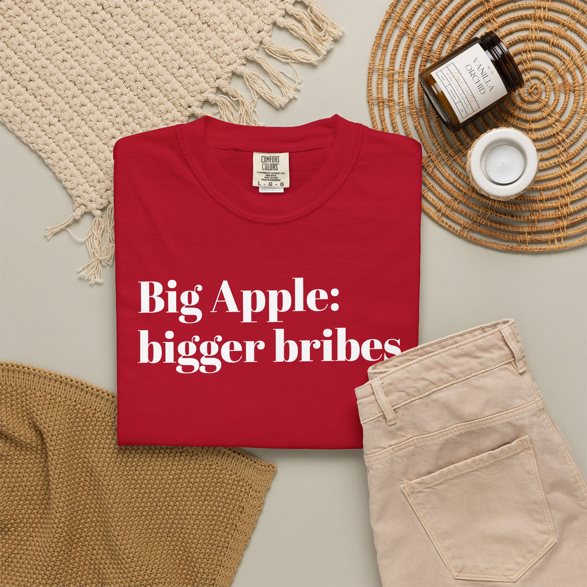 Big Apple - Bigger Bribes - Tee Shirt