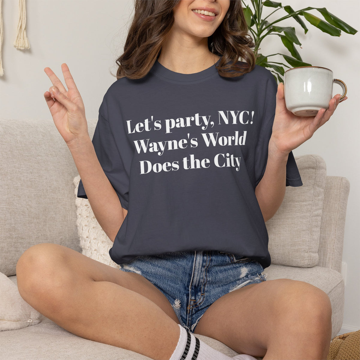 Lets party, NYC! Wayne's World Does the City. Tee Shirt