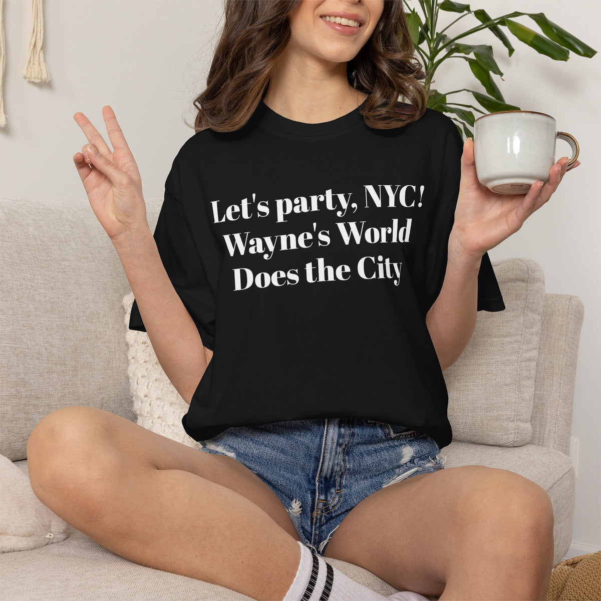 Lets party, NYC! Wayne's World Does the City. Tee Shirt