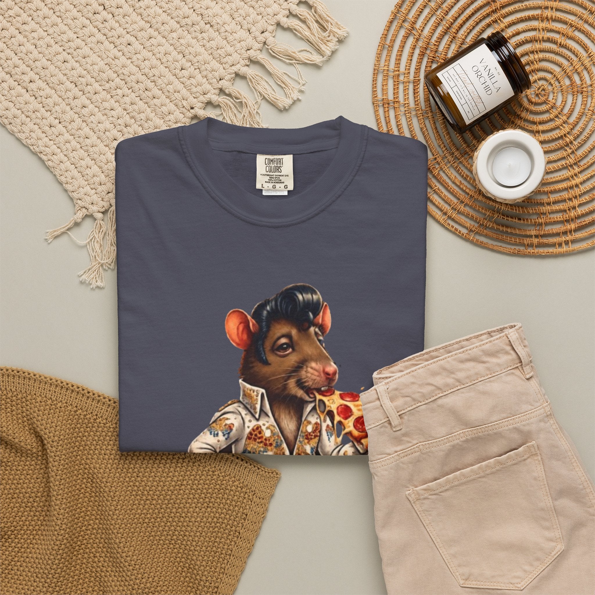 Elvis Rat Pizza T‑Shirt — Retro Rockabilly Mouse Eating Pizza Graphic Tee